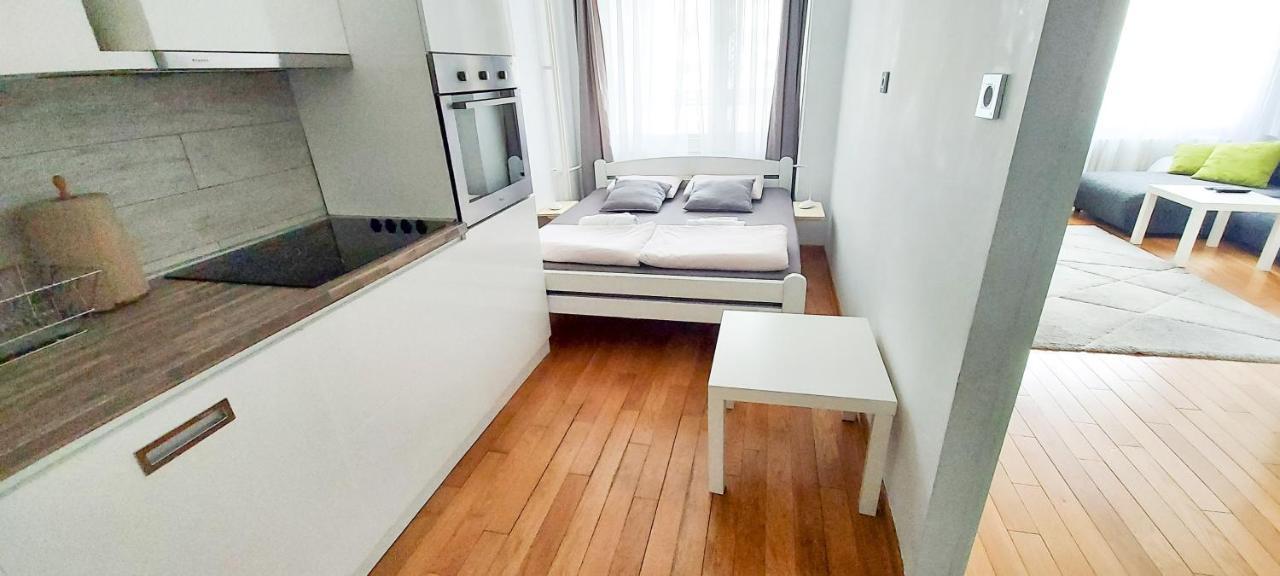 High White Apartments Beograd Ngoại thất bức ảnh